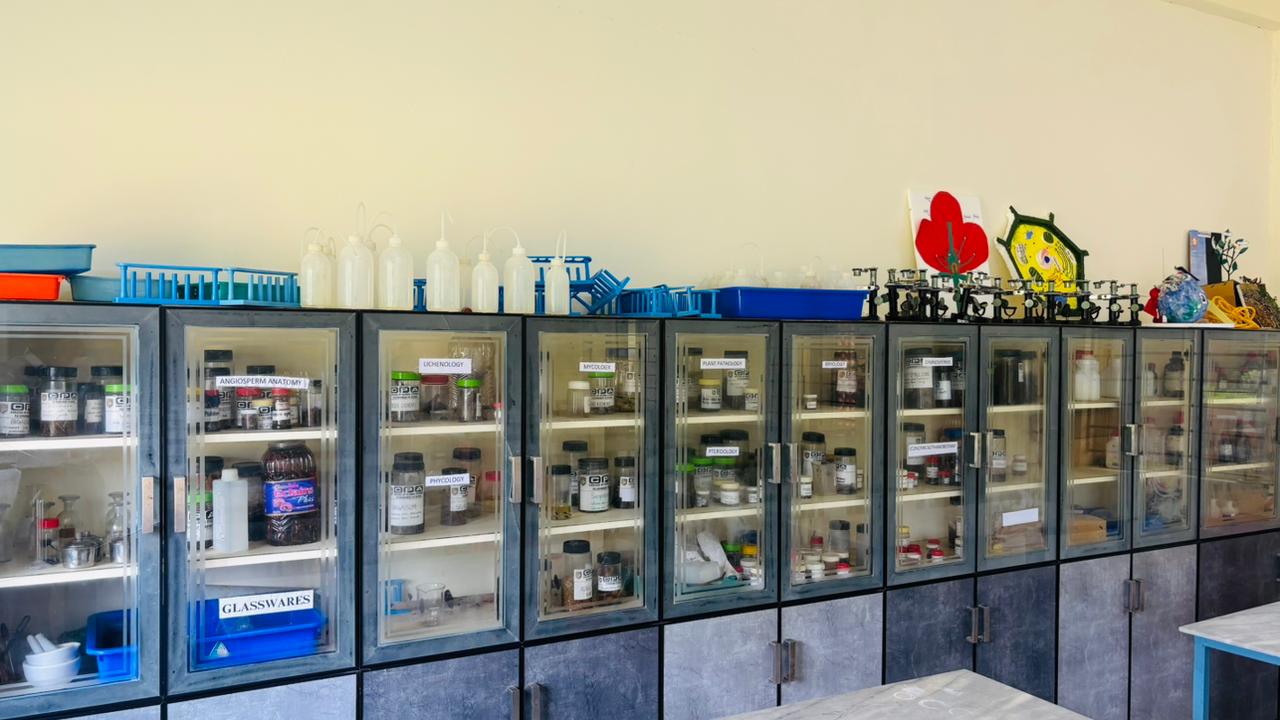 BOTONY LAB
