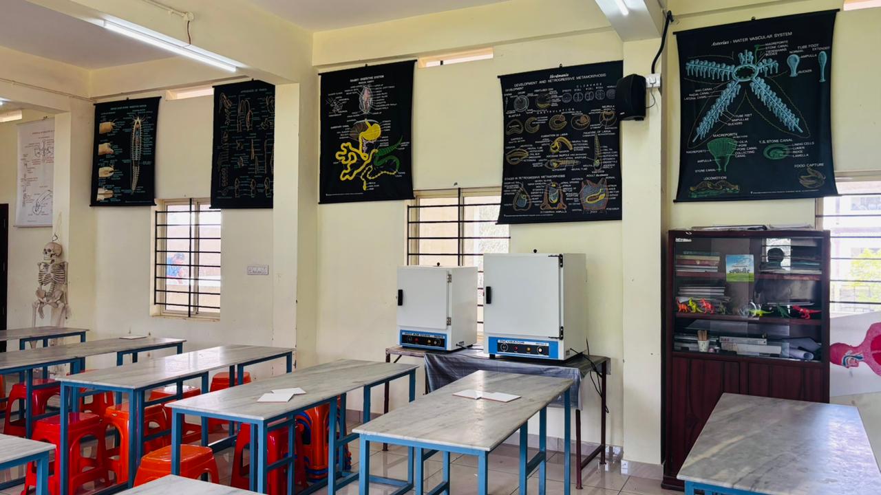 Zoology Lab