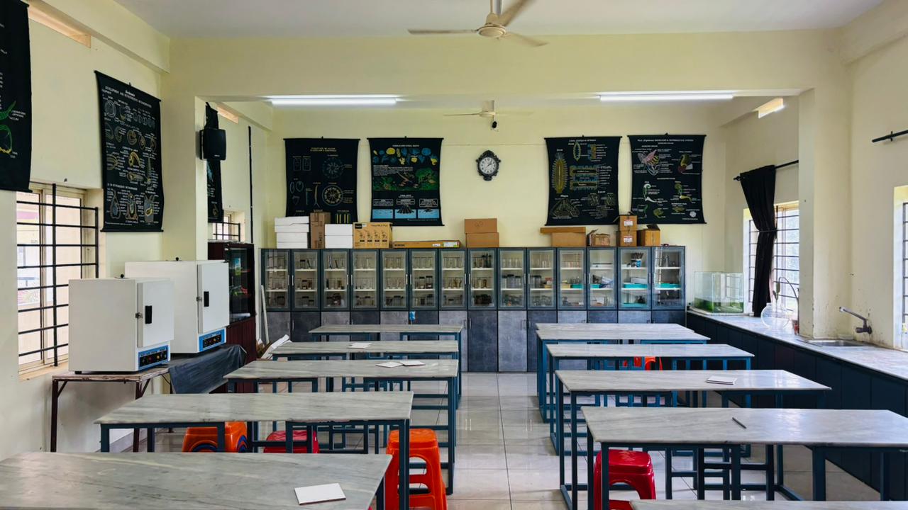 Zoology Lab